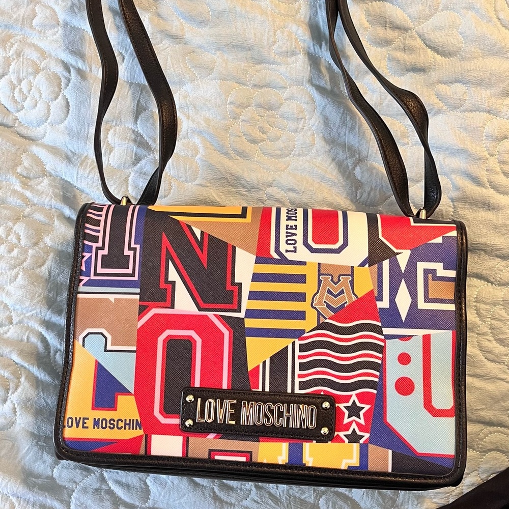 Love Moschino Colorful Crossbody BagLove Moschino shoulder bag